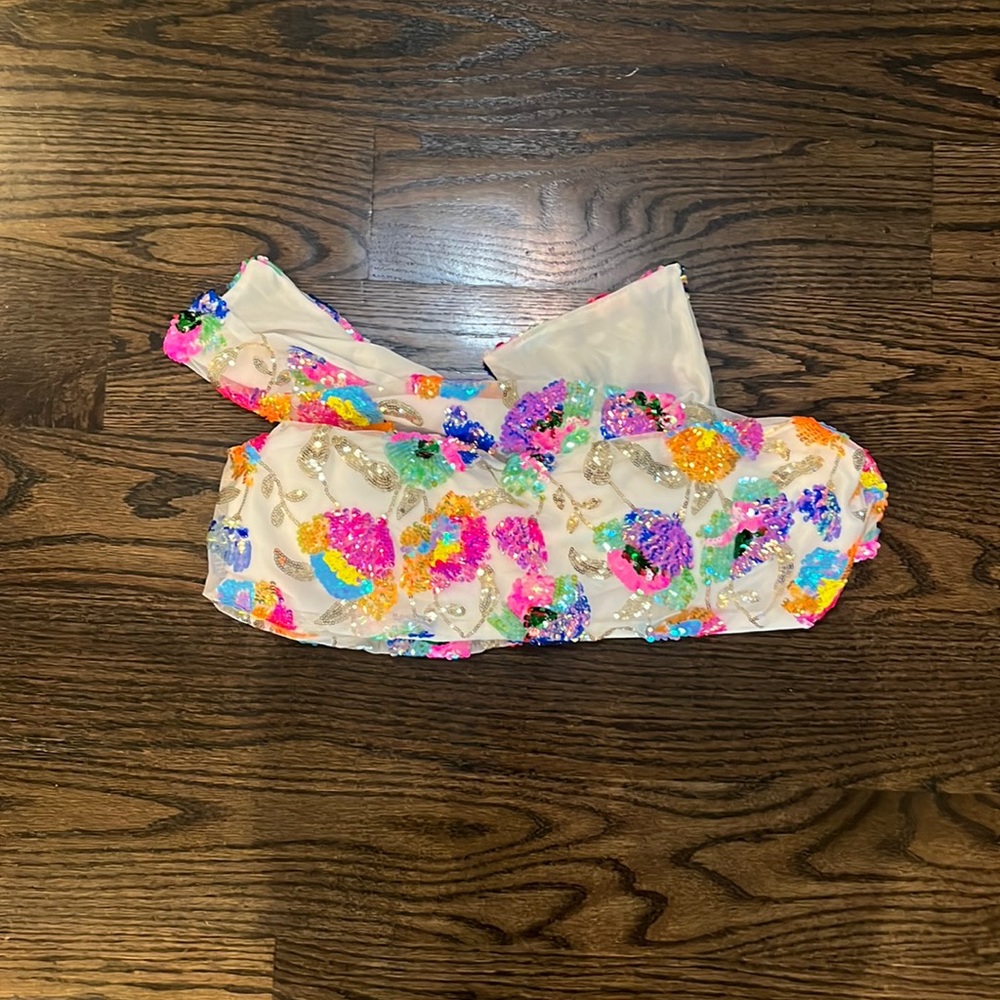 strapless tube top